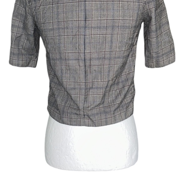 Theory Houndstooth Plaid Print Short Sleeve Cropped Top - 4 - Picture 7 of 10